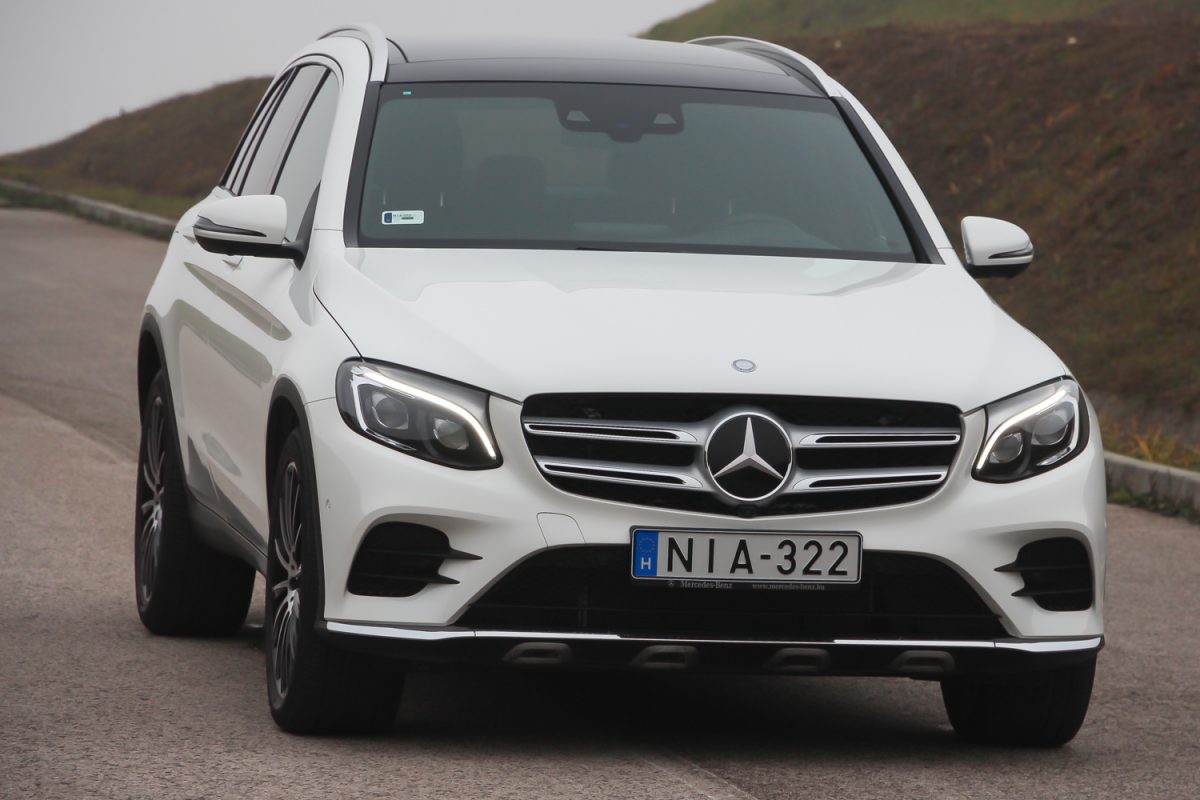 MERCEDES-BENZ