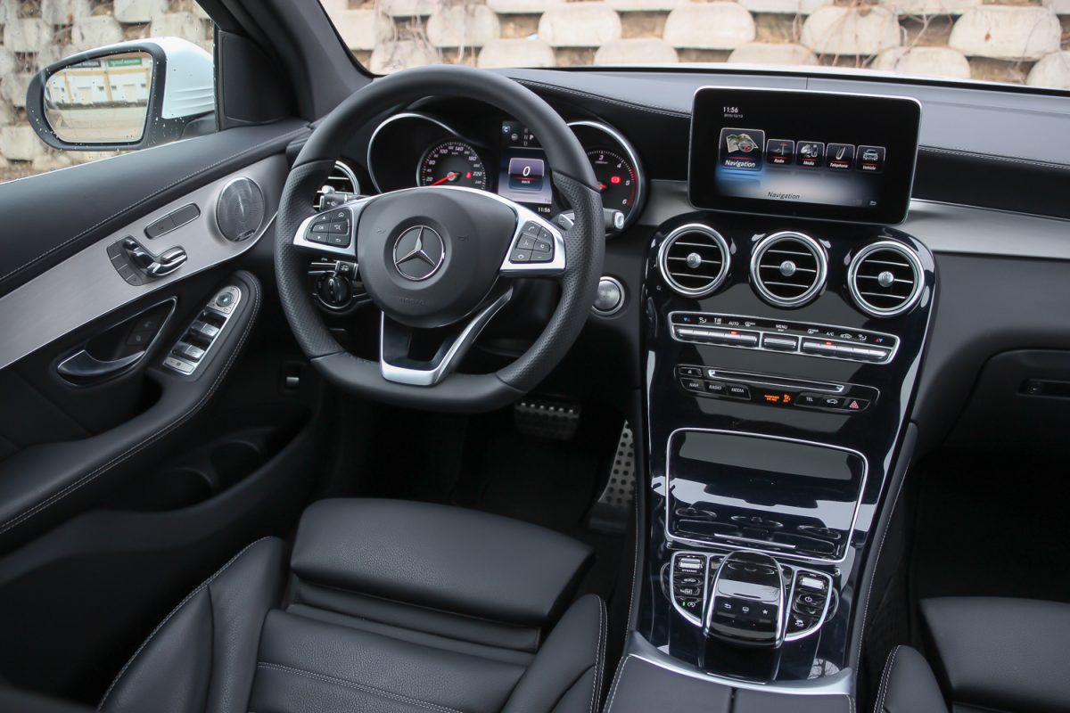 MERCEDES-BENZ