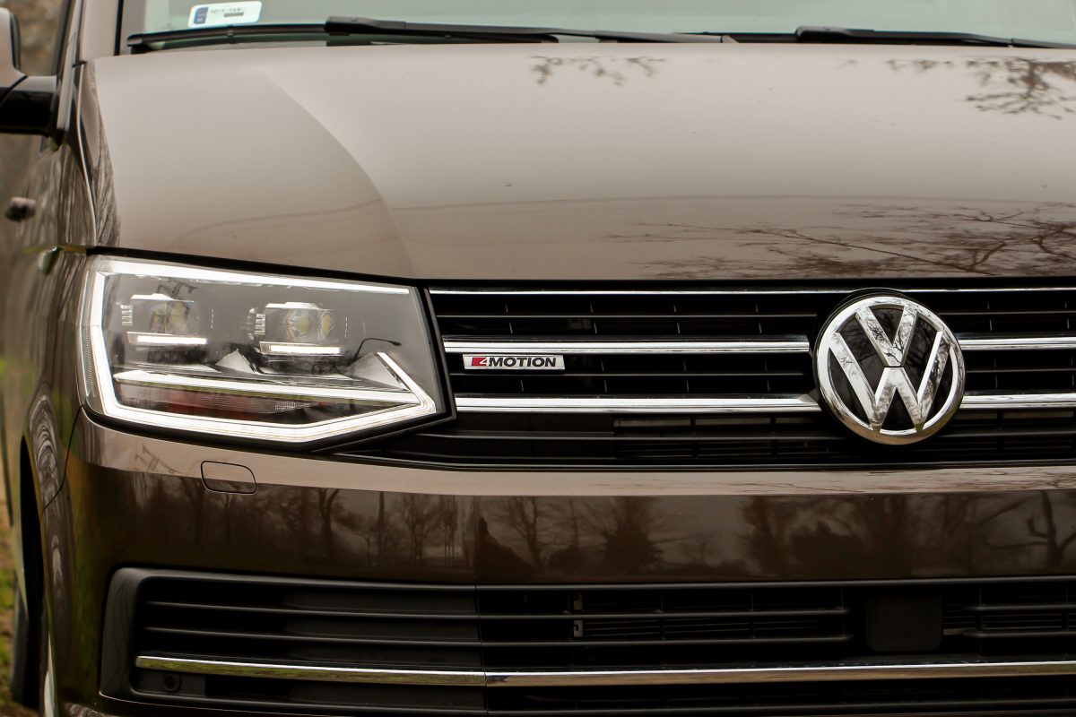 VOLKSWAGEN MULTIVAN