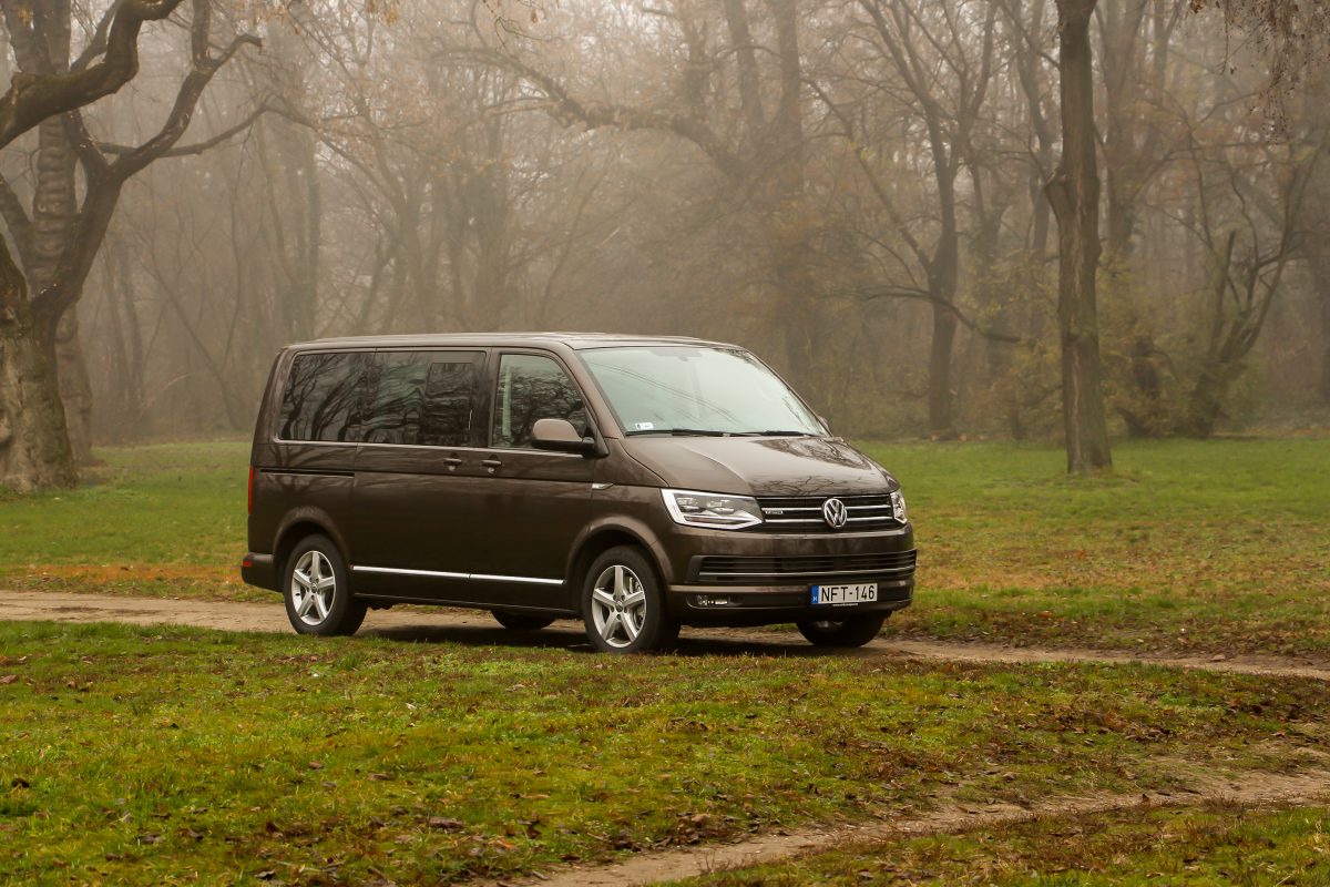 VOLKSWAGEN MULTIVAN