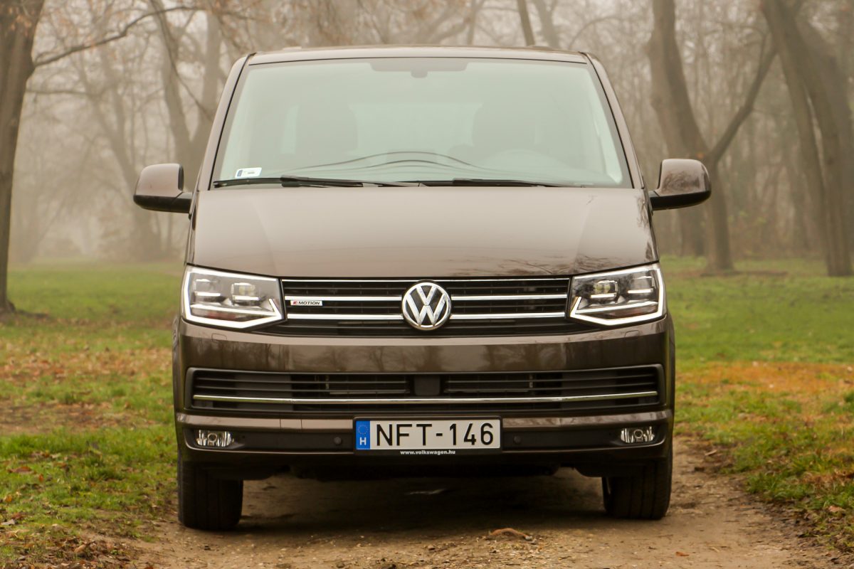 VOLKSWAGEN MULTIVAN