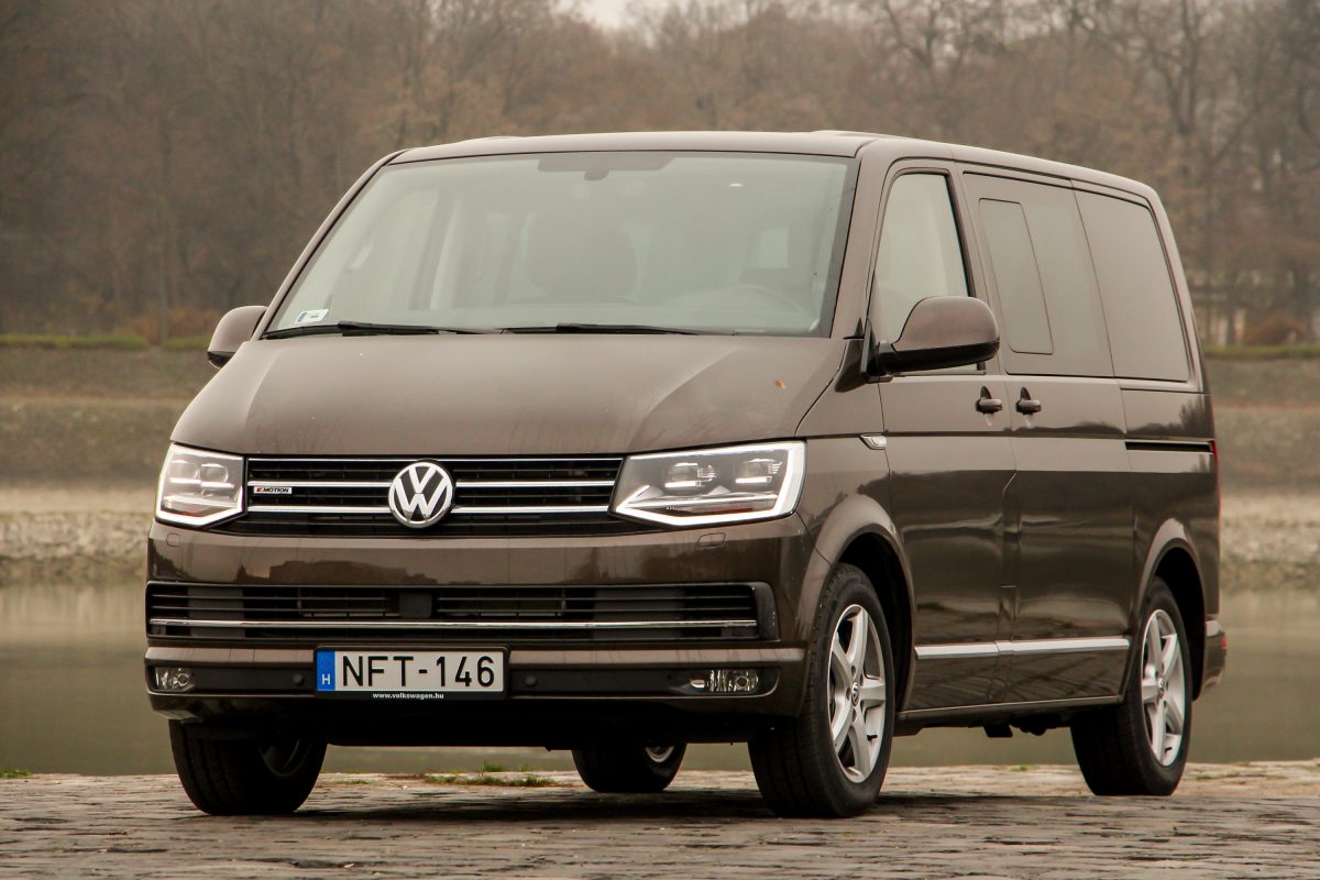 VOLKSWAGEN MULTIVAN