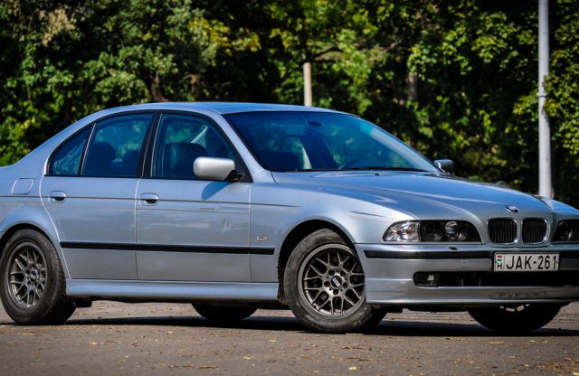 Schumacheré volt? Alpina B10 V8 - használtteszt