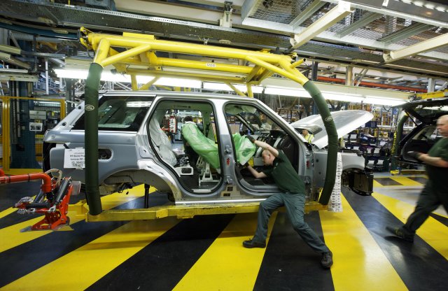 A Jaguar Land Rover Szlovákiában épít gyárat