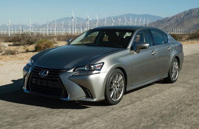 Turbóval frissült a Lexus GS