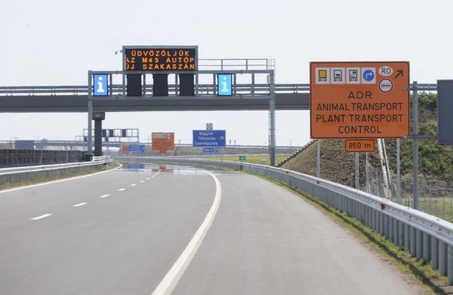 M gyorsutakat kaphat Magyarország autópályák helyett, mellé