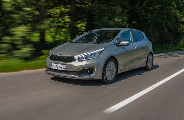 Fiatalító kúrán esett át a Kia cee'd