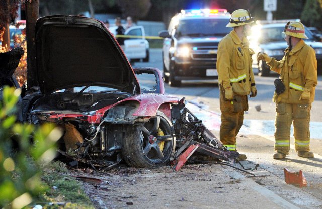 Újabb per: Paul Walker lánya a Porschét támadja
