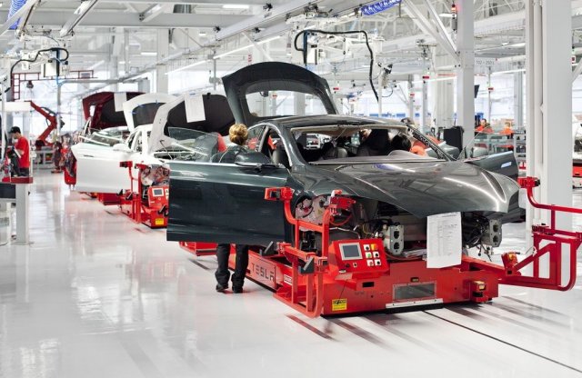 Tovább terjeszkedhet a Tesla Európában, mi lecsúszhatunk róla