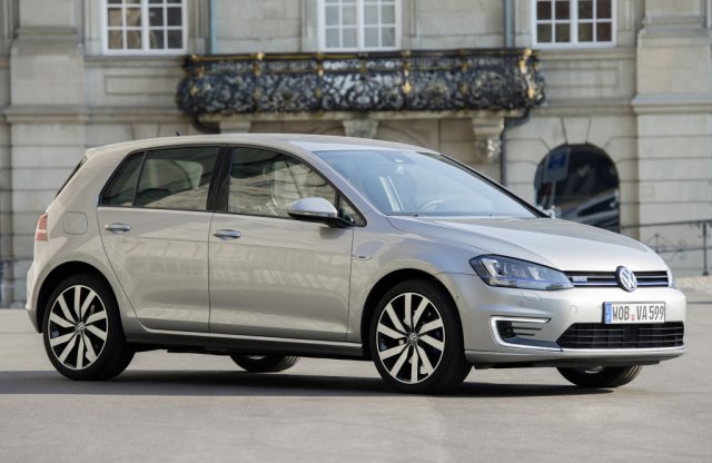 Hibrid menő lehet a következő Volkswagen Golf