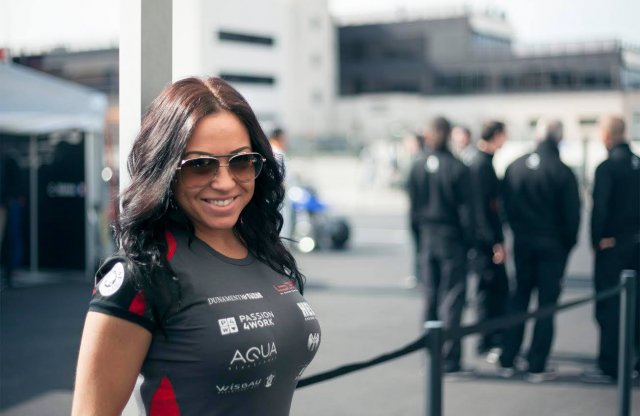Bús Edina és a SEAT Leon Cup Racer