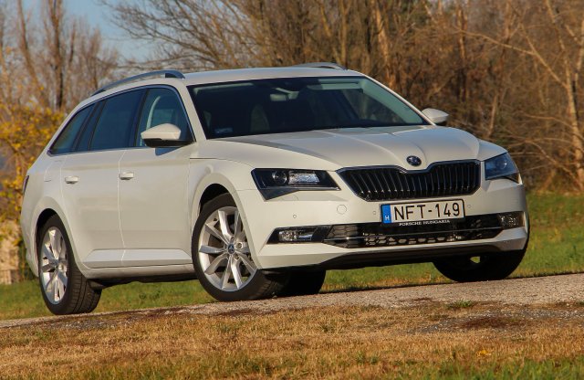 Minden idők legjobbja? Skoda Superb Combi teszt