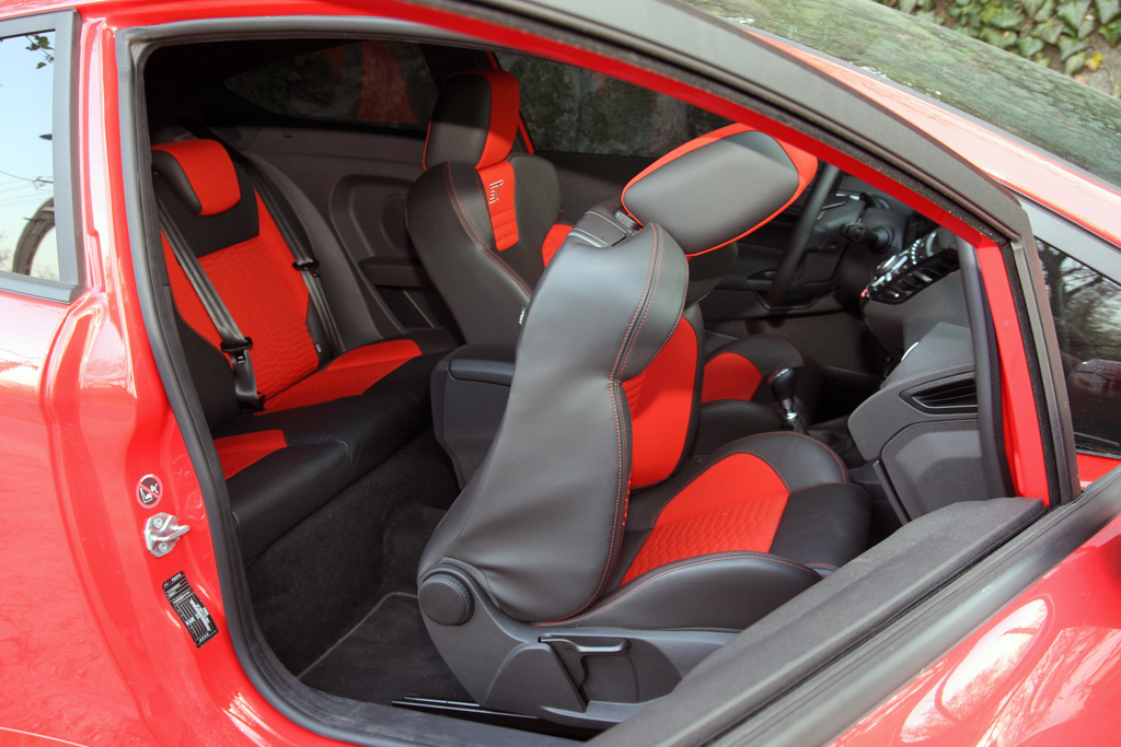 FORD FIESTA