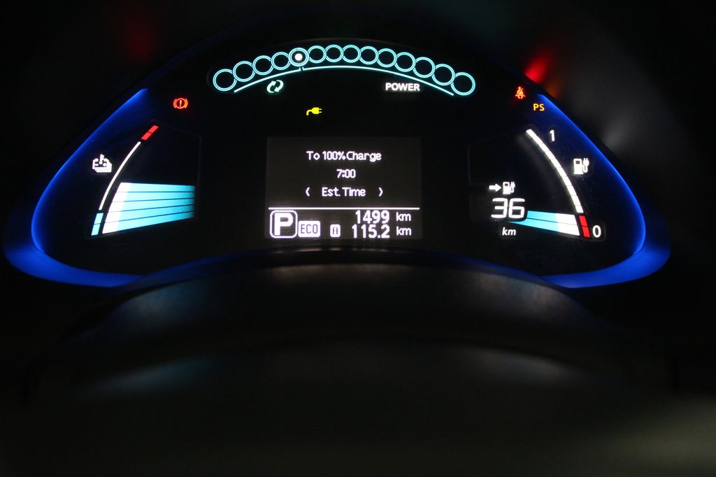 NISSAN LEAF