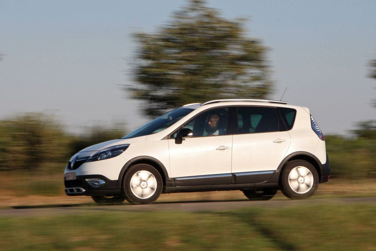 RENAULT