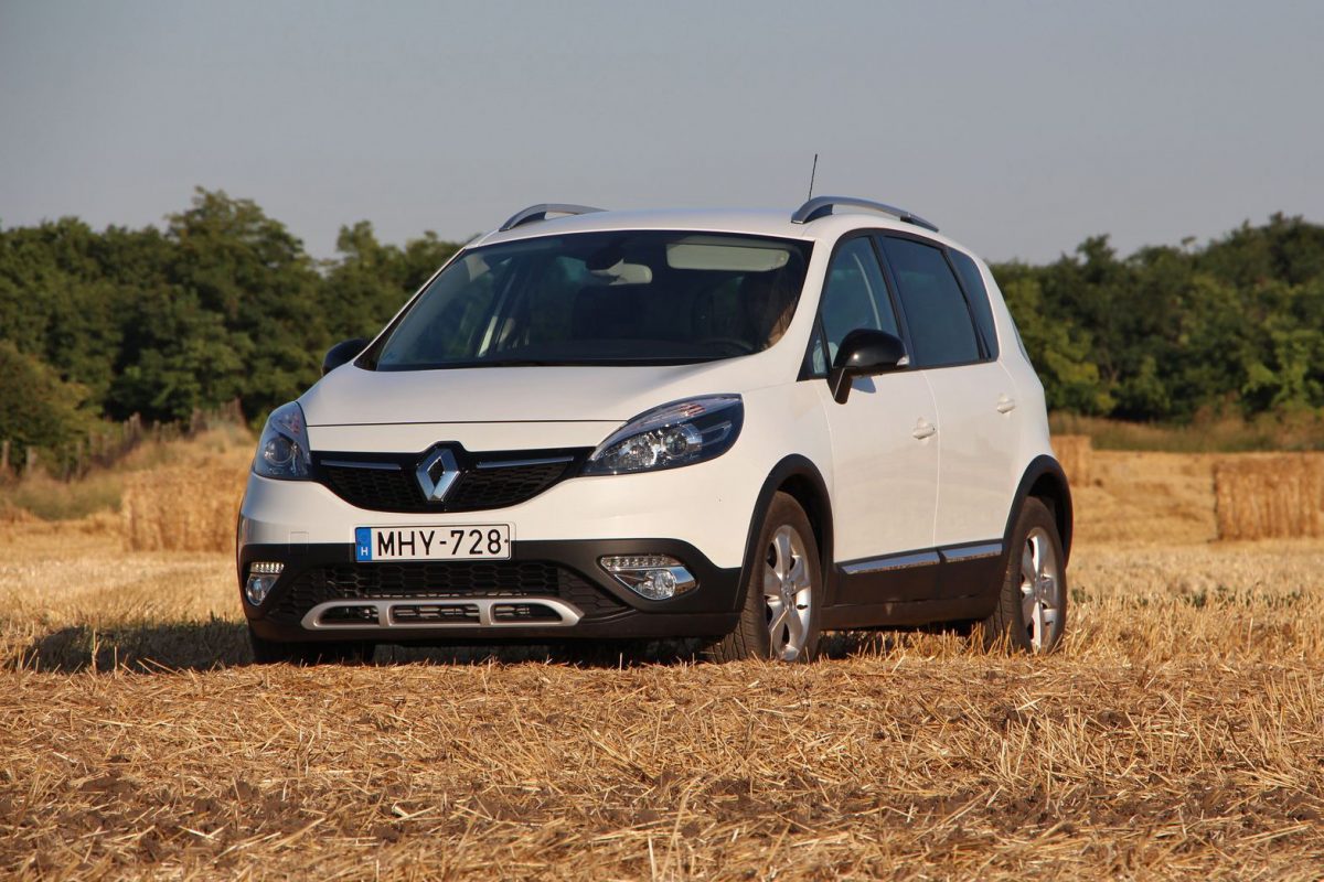 RENAULT