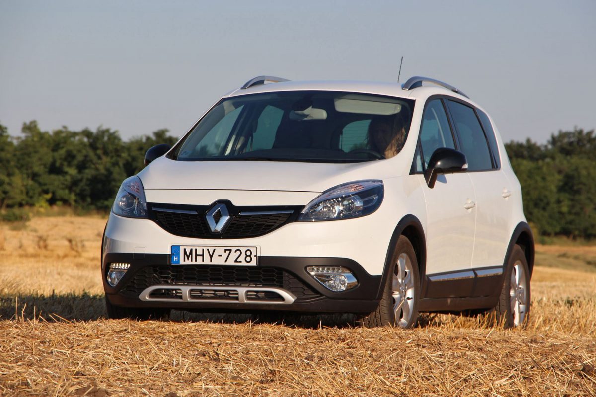 RENAULT