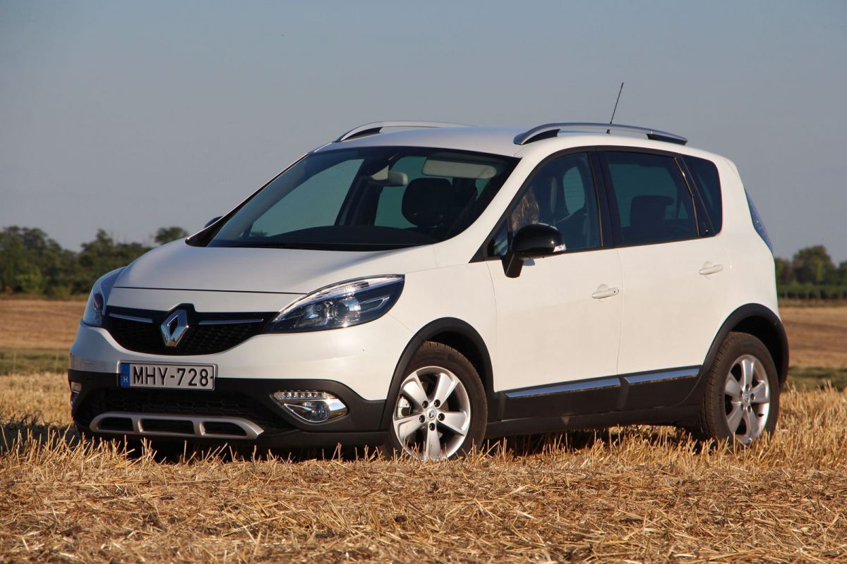RENAULT