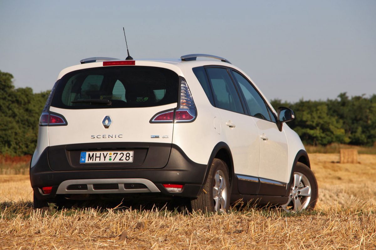 RENAULT