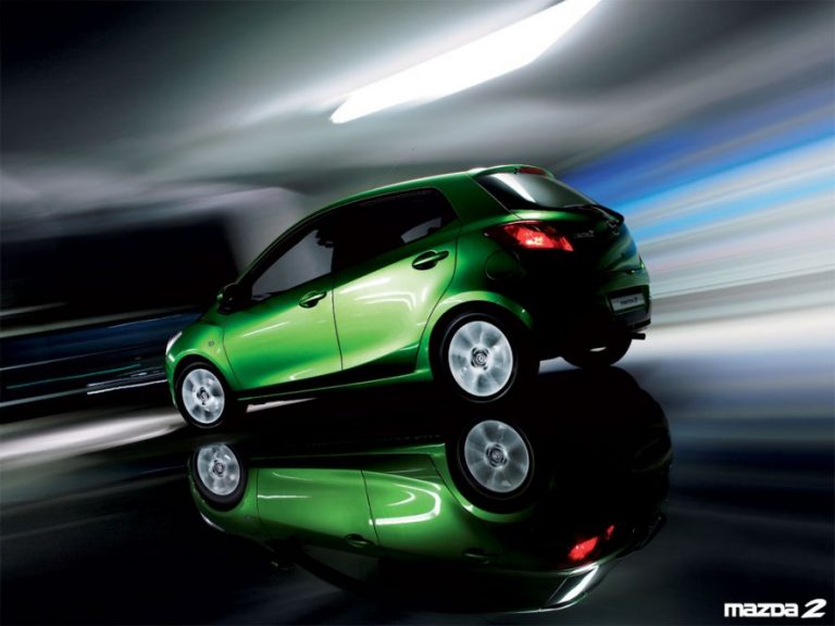 MAZDA 2