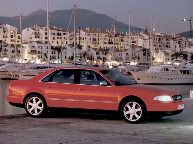 AUDI A8