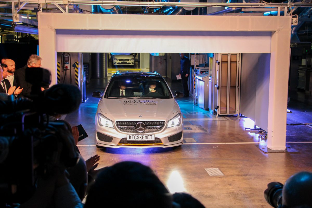 MERCEDES-BENZ