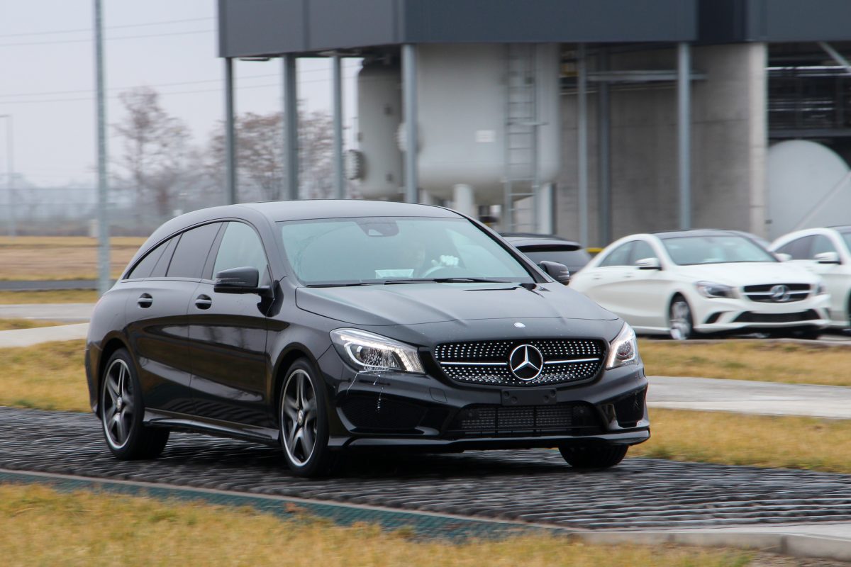 MERCEDES-BENZ