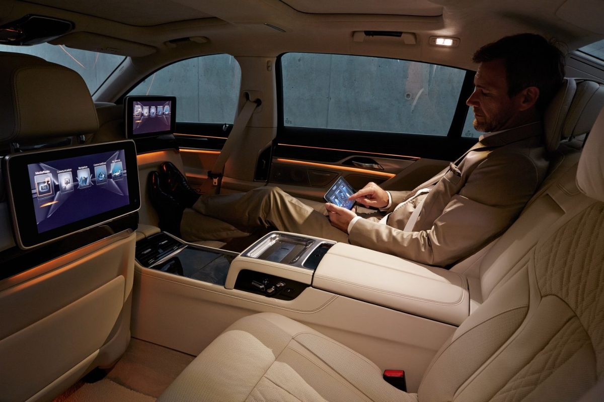 BMW 7-ES SOROZAT