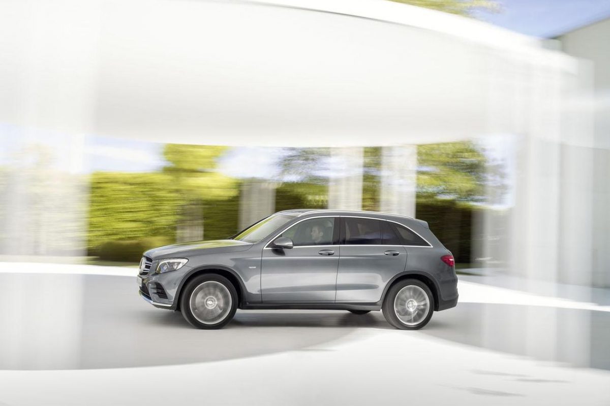 MERCEDES-BENZ