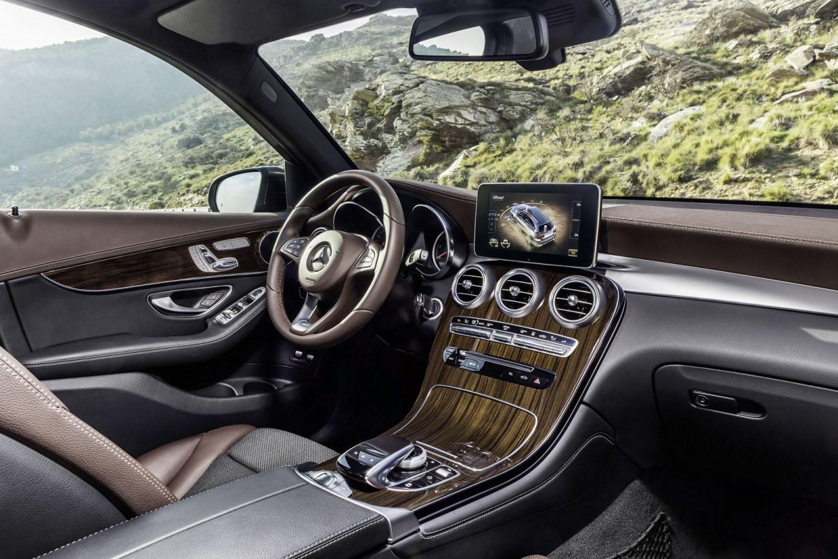 MERCEDES-BENZ