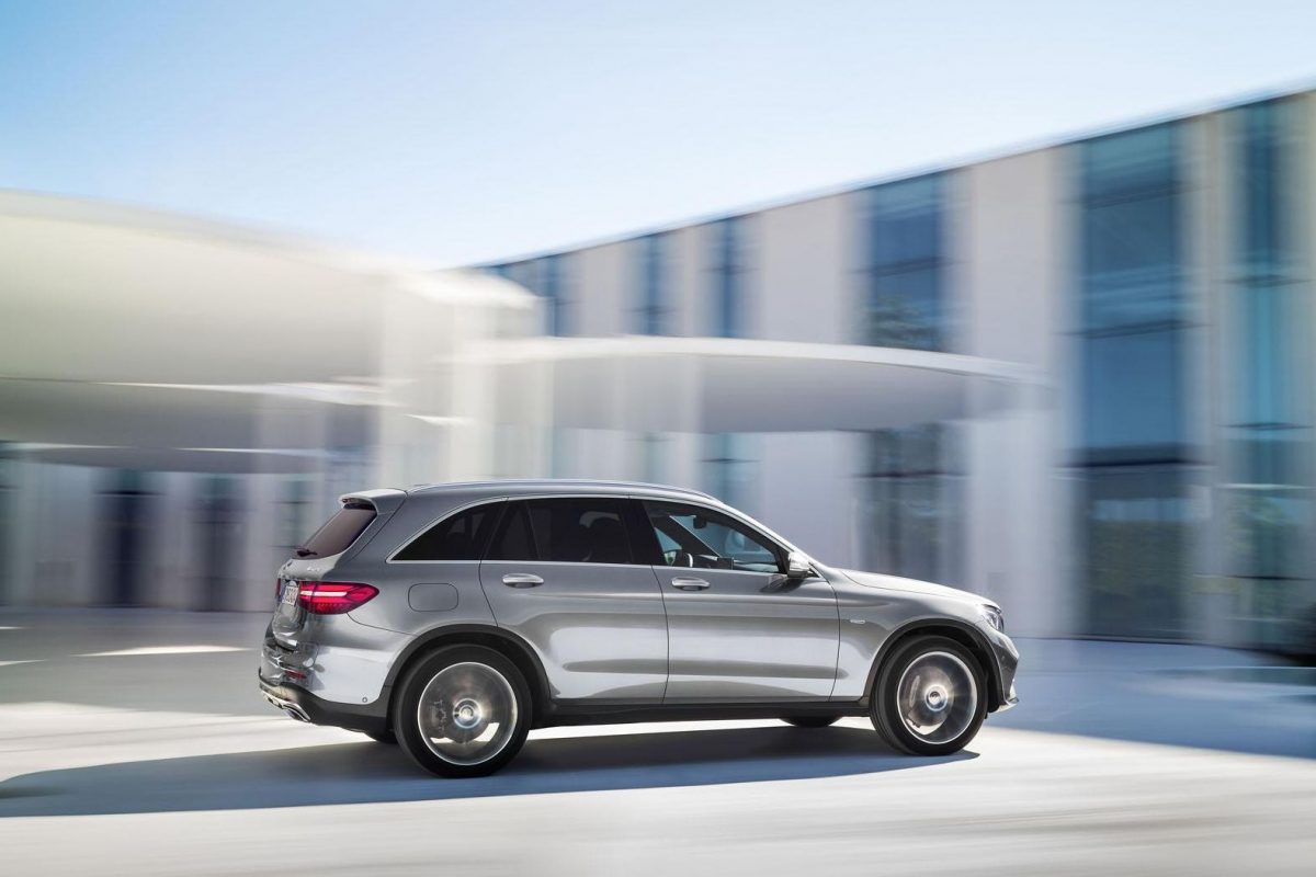MERCEDES-BENZ