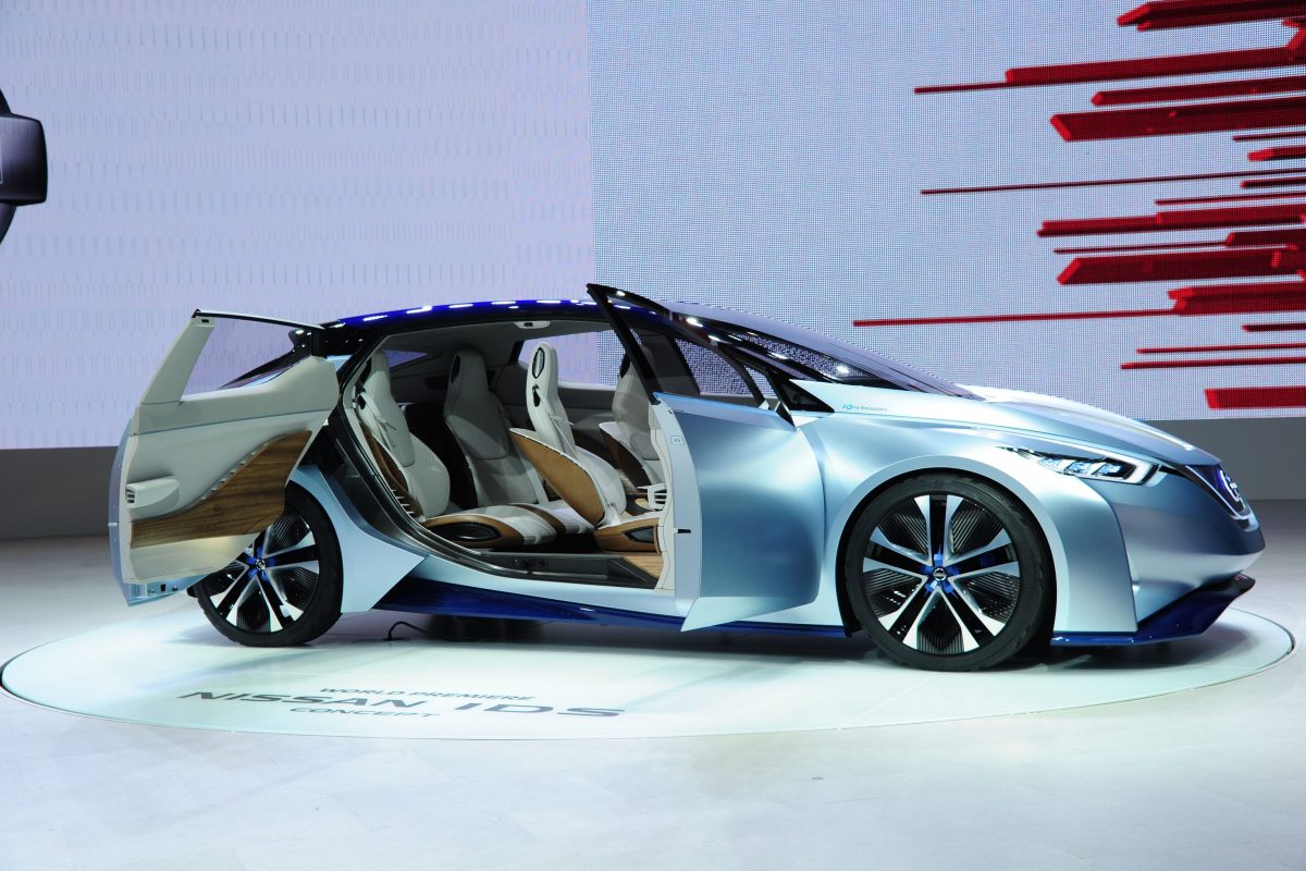 NISSAN LEAF
