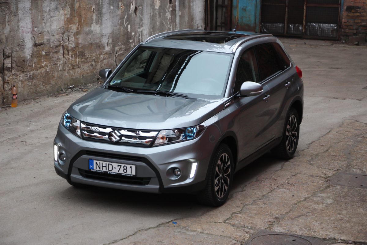 SUZUKI