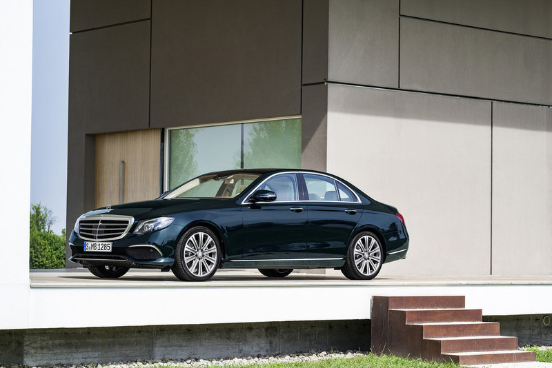 MERCEDES-BENZ E-OSZTÁLY