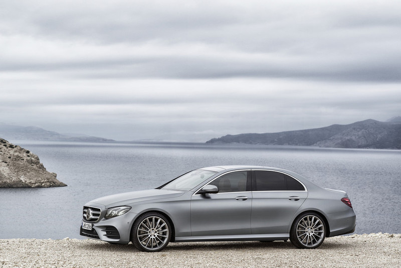 MERCEDES-BENZ E-OSZTÁLY