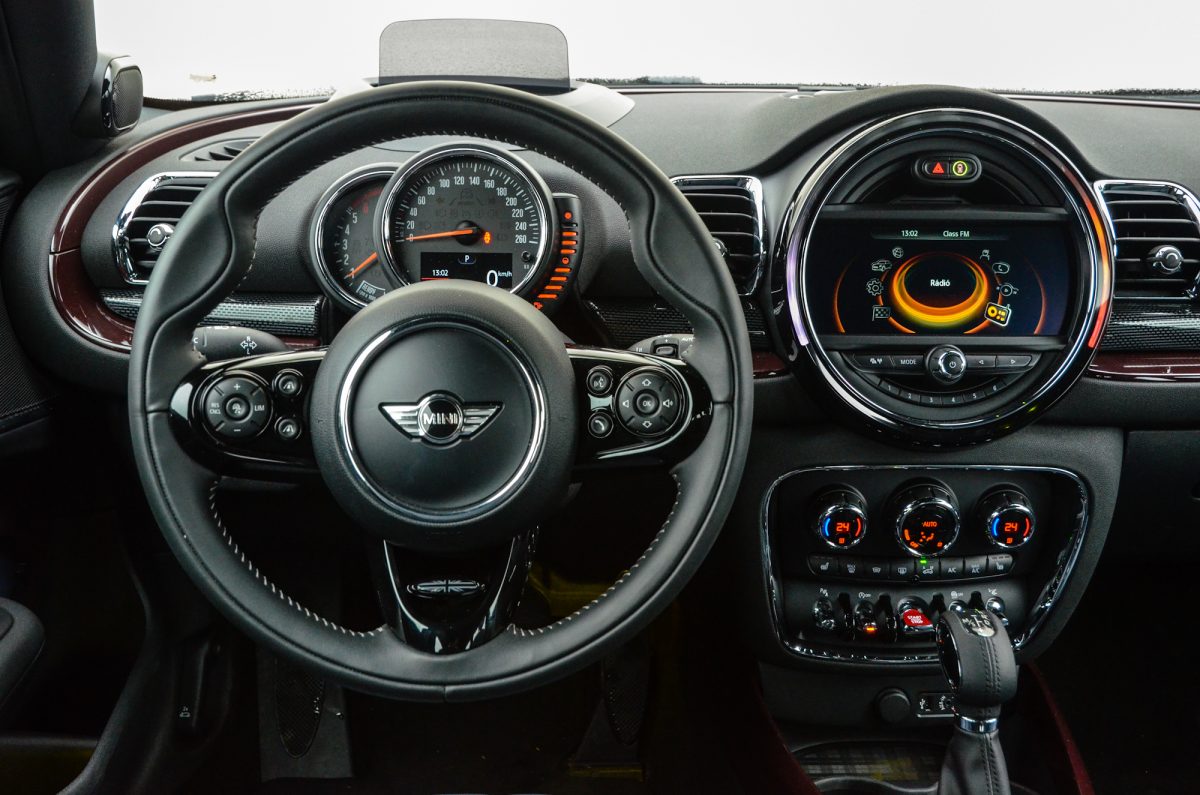 MINI CLUBMAN