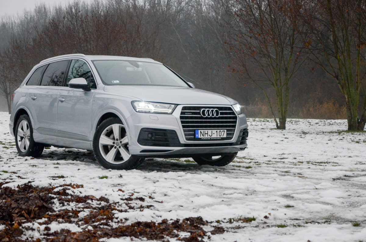 AUDI Q7