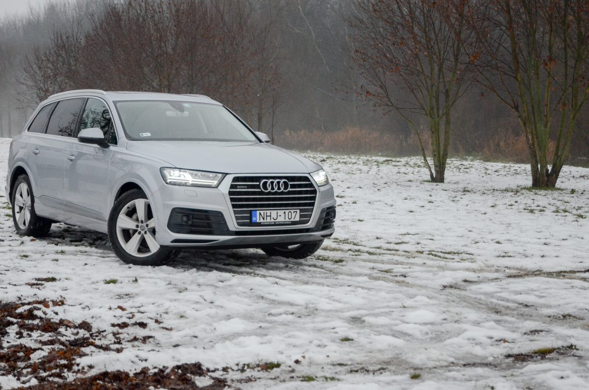 AUDI Q7