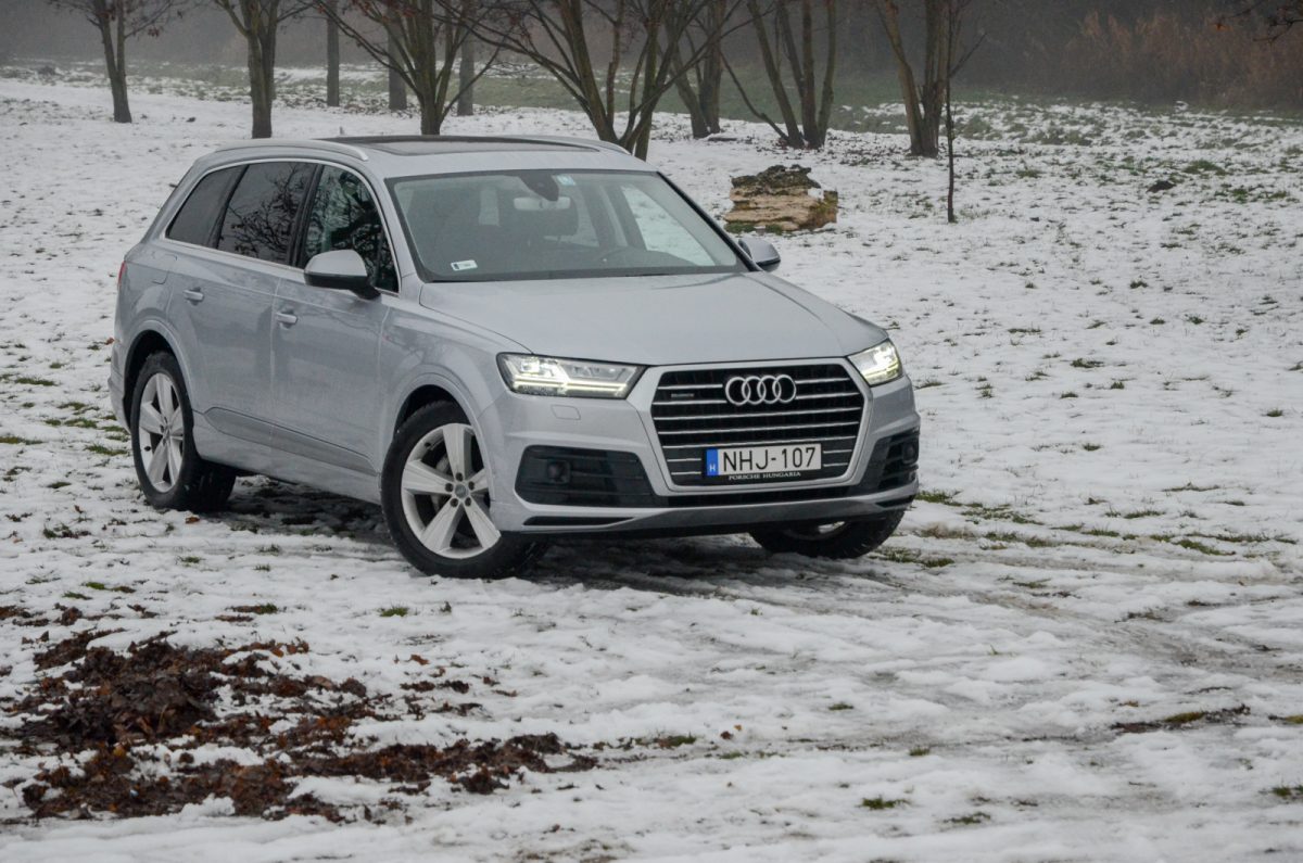 AUDI Q7