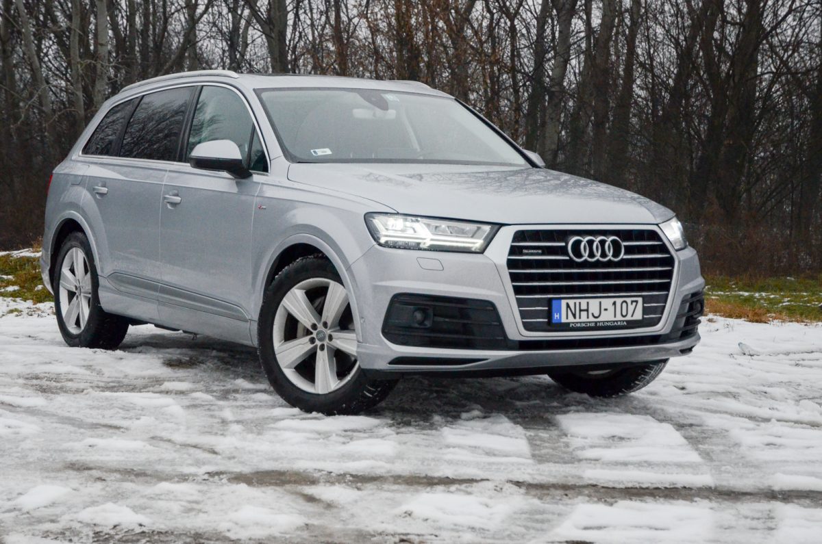 AUDI Q7