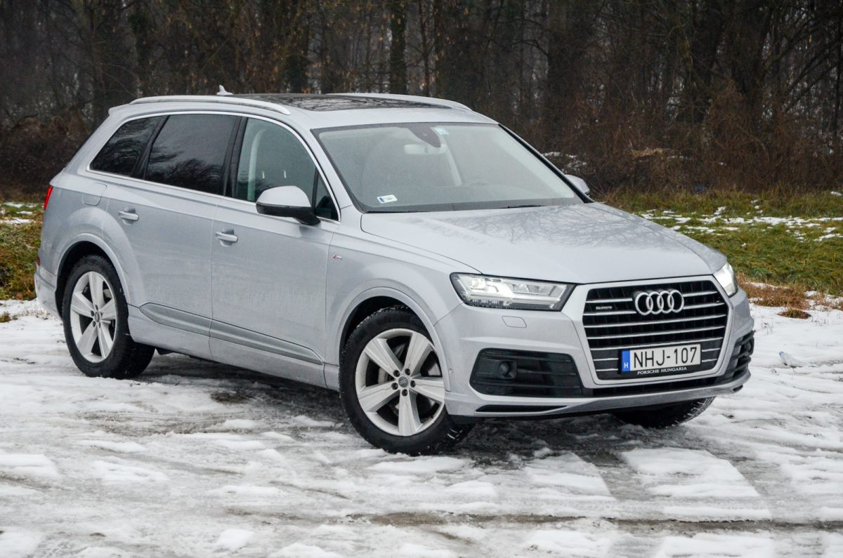 AUDI Q7