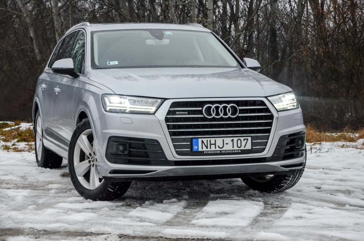 AUDI Q7