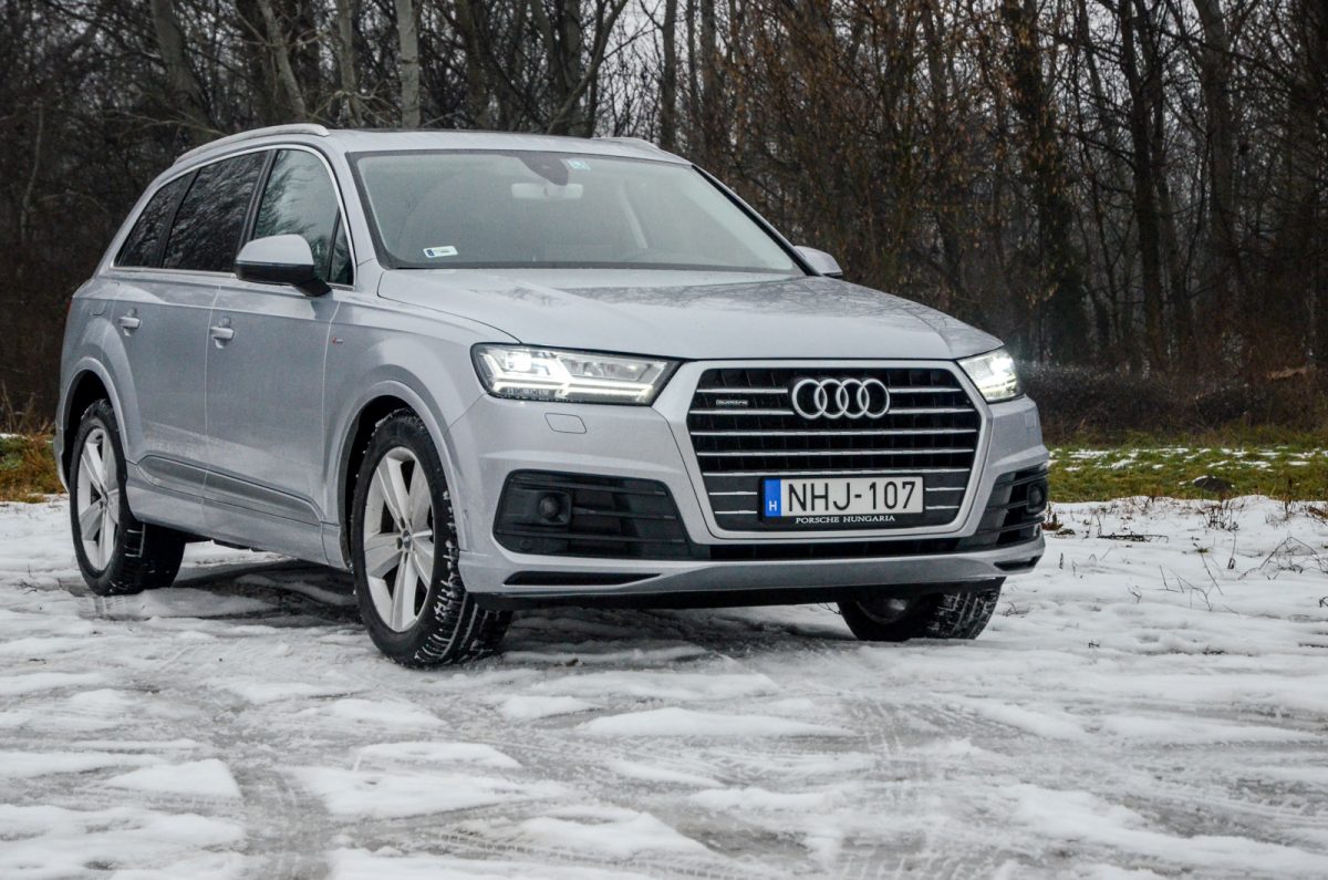 AUDI Q7