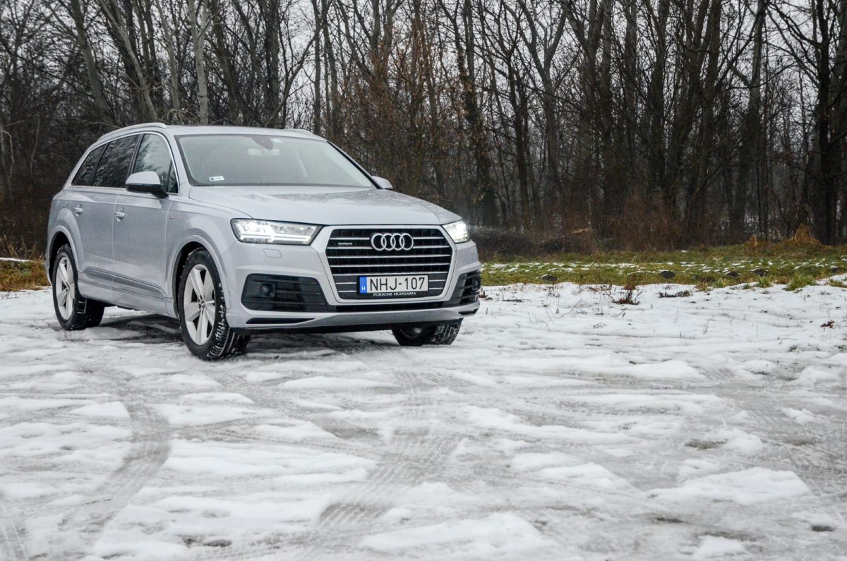 AUDI Q7