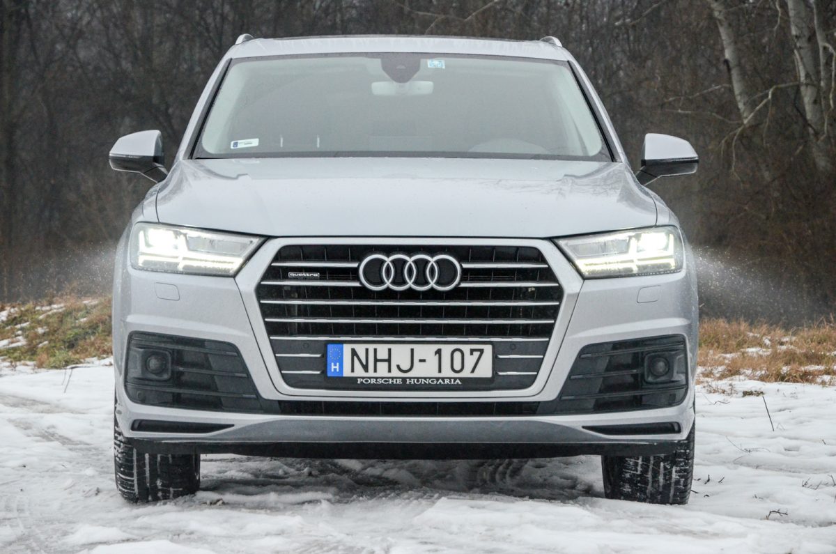 AUDI Q7