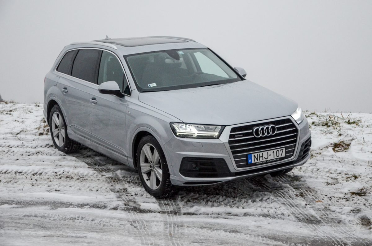 AUDI Q7