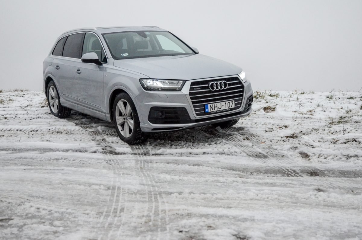 AUDI Q7