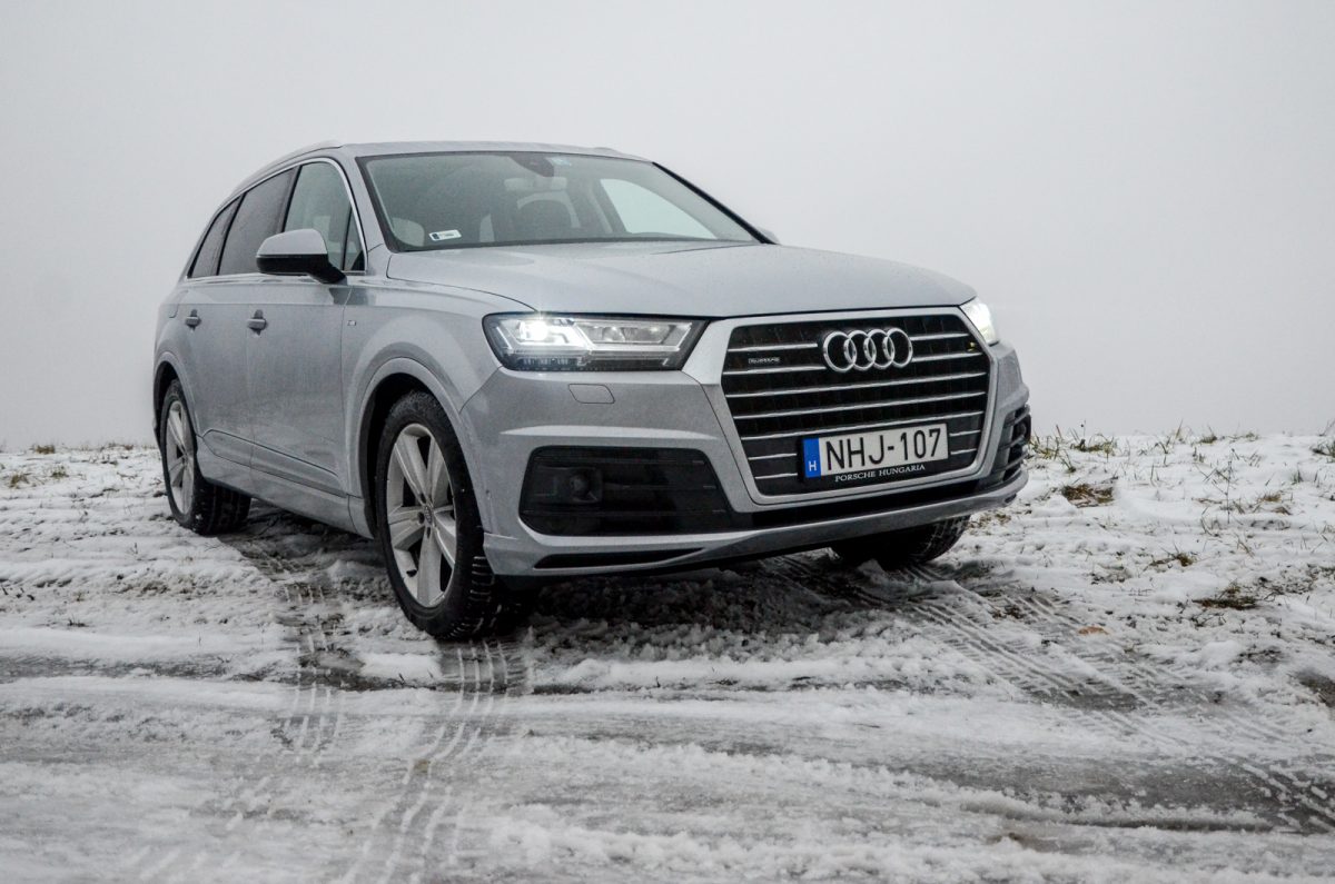 AUDI Q7