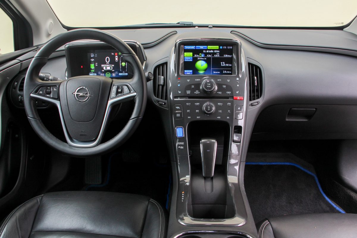 OPEL AMPERA
