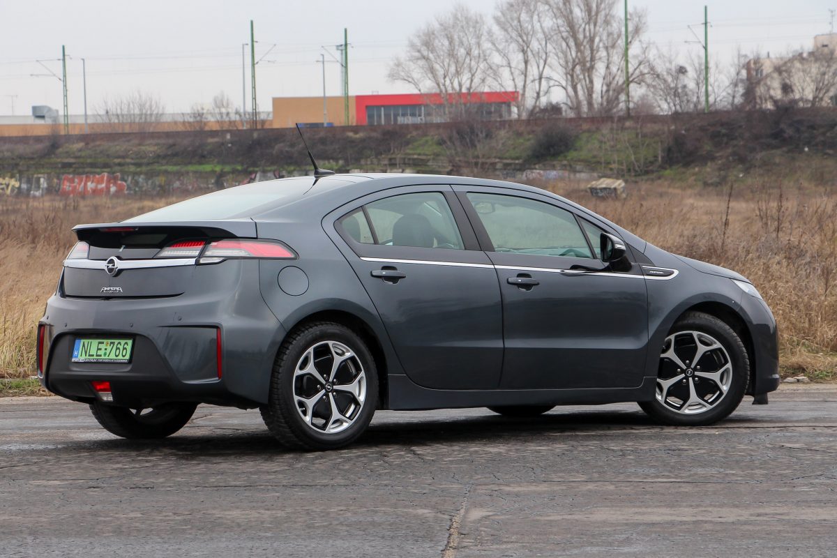 OPEL AMPERA